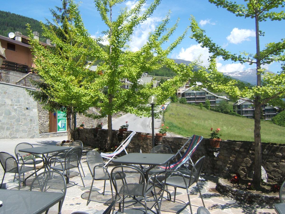 Hotel Ristorante Miravalle Teglio Exteriér fotografie
